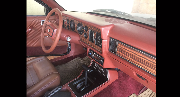 Interiores Mustang 82